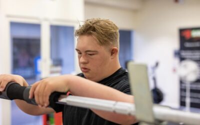 WELSH TEEN WITH DOWN’S SYNDROME BACK TO POWERLIFTING AFTER TOUGH LOCKDOWN